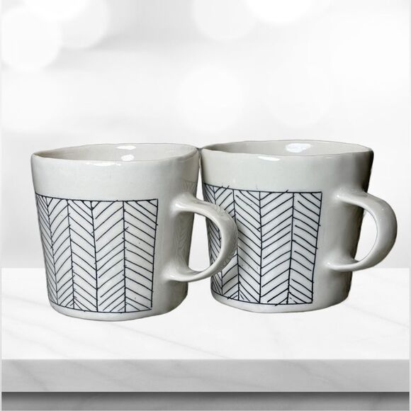 Elizabeth Benotti Handcrafted Ceramic Pottery Mugs with Herringbone Designs - Picture 1 of 14